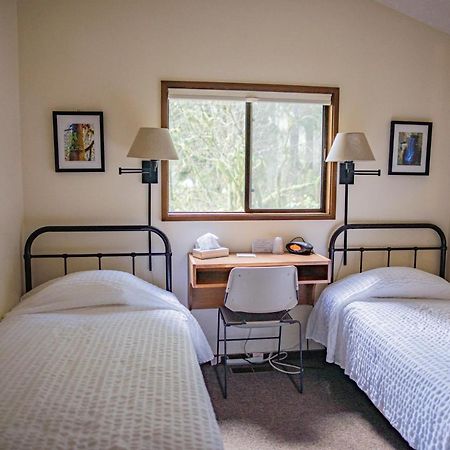 The Smith Creek Village Outdoor Hotel At Silver Falls State Park Sublimity Exterior foto