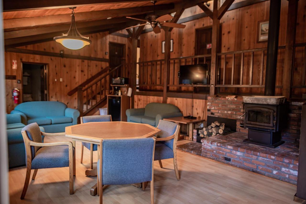 The Smith Creek Village Outdoor Hotel At Silver Falls State Park Sublimity Exterior foto